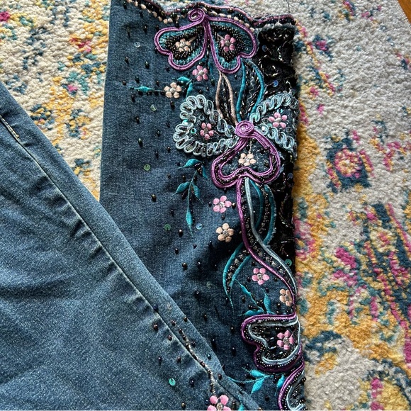 Insane Mid rise Embellished beaded bootcut jeans - Picture 4 of 6